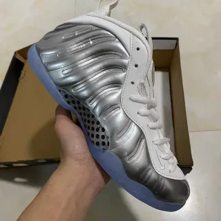 耐克 Air Foamposite One Metallic Silver White Blue 篮球鞋