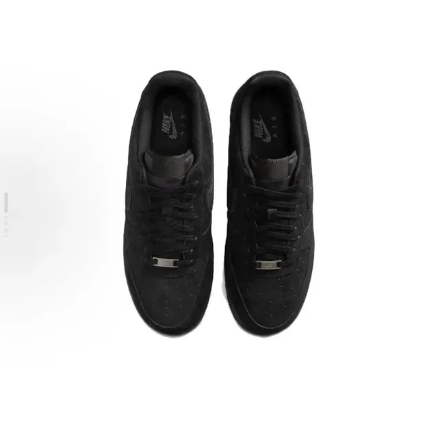 Nike Air Force 1 Noir Monochrome Sneakers Lifestyle 3