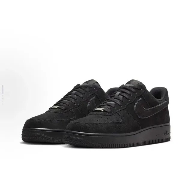 Nike Air Force 1 Noir Monochrome Sneakers Lifestyle 4