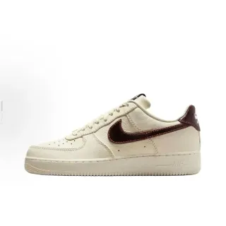 نايك Air Force 1 لاو أوف وايت بورجوندي سويد لايف ستايل سنيكرز