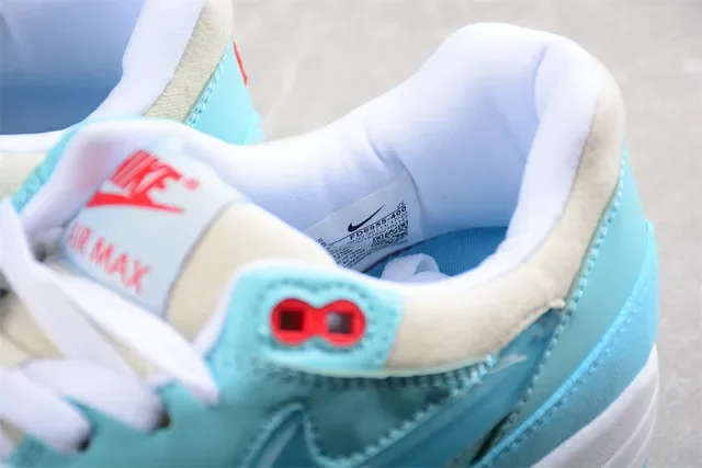 Nike Air Max 1 Sneakers Lifestyle Bleu clair et blanc 6