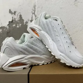 Nike Air Max 180 أبيض برتقالي جلد منثور أحذية نمط حياة