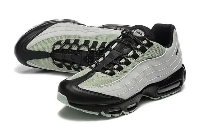 Nike Air Max 95 Light Gray and Pale Green Lifestyle Sneakers 6