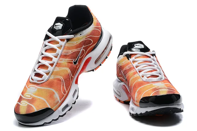 Nike Air Max Plus Orange Wave Pattern Lifestyle Sneakers 3