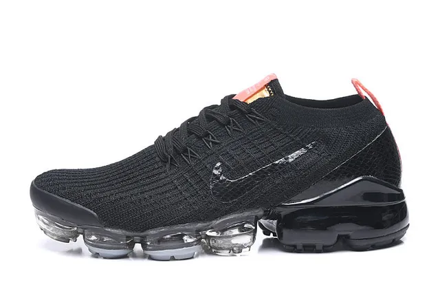 Nike Air VaporMax 黑色橙色金色跑鞋 6