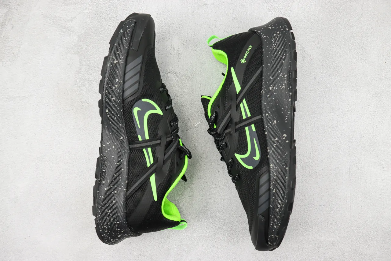 নাইক কালো সবুজ মেশ আপার GORE-TEX ওয়াটারপ্রুফিং রানিং শু 2