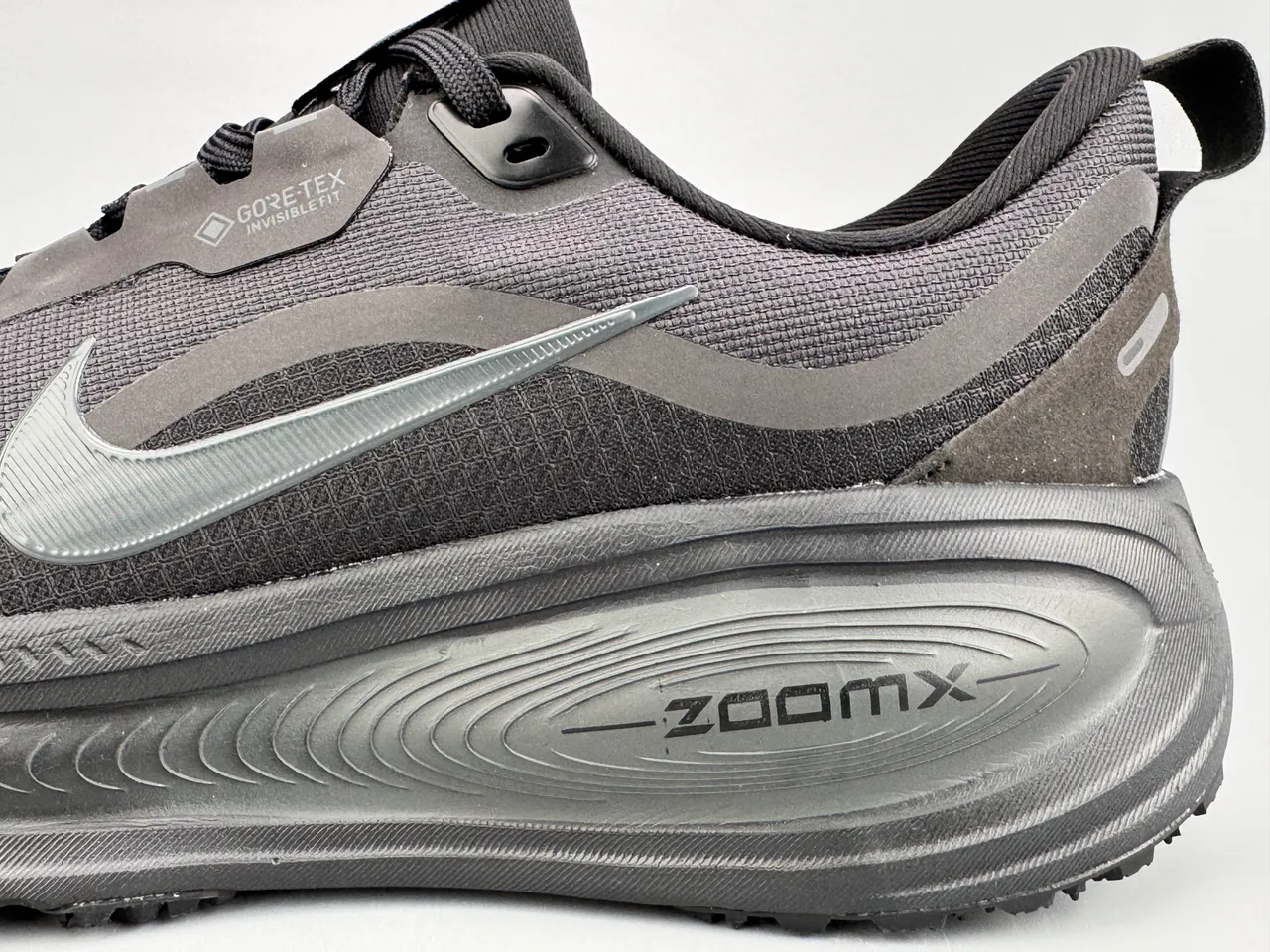 Nike Black Monochrome GORE-TEX Waterproof Upper Running Shoes 5
