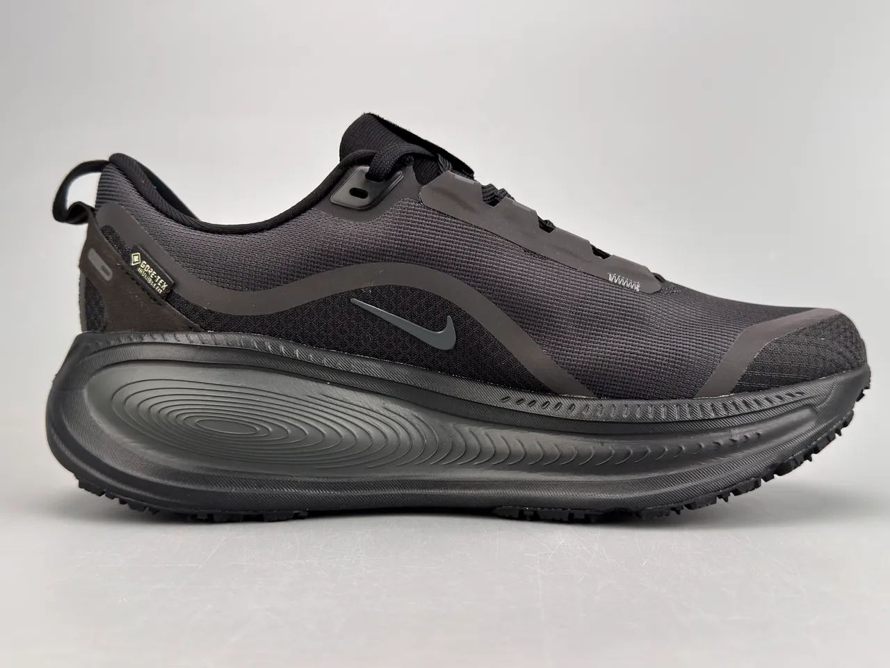 Nike Black Monochrome GORE-TEX Waterproof Upper Running Shoes 10