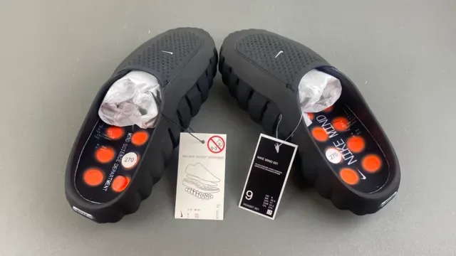 Nike 黑色橙色 透气鞋面 无鞋带 运动鞋 9