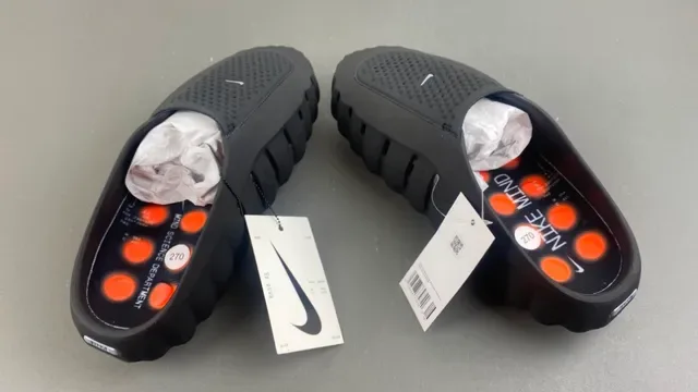 Nike 黑色橙色 透气鞋面 无鞋带 运动鞋 10