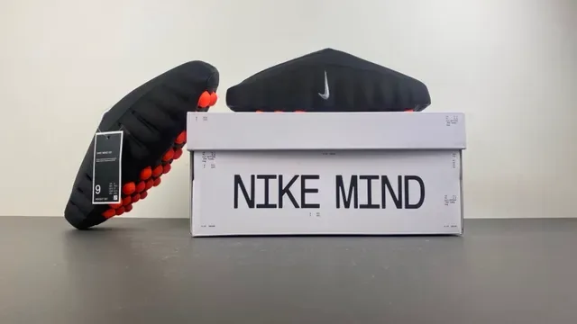 Nike 黑色橙色 透气鞋面 无鞋带 运动鞋 15