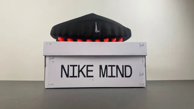 Nike 黑色橙色 透气鞋面 无鞋带 运动鞋 16