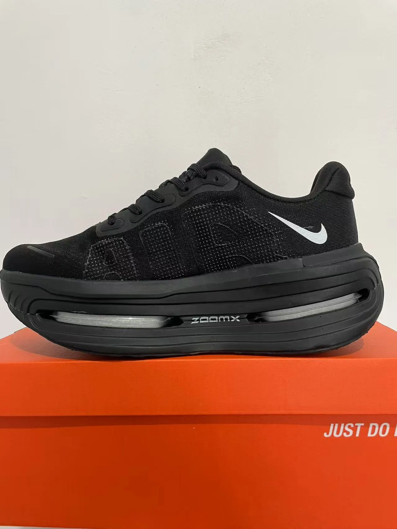 Nike Black White Full-Length Visible Air Zoom Unit Knit Mesh Upper Running Shoes 4