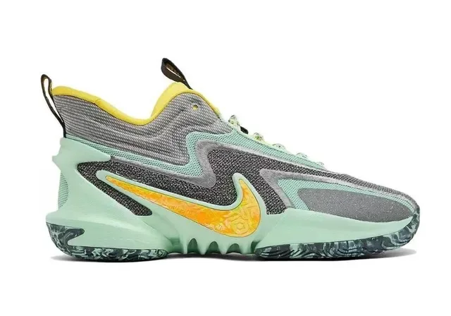 Nike Chaussures de Basketball en Bleu et Orange avec Upper en Knit et Mesh Midsole Sculptée Ondulée 24