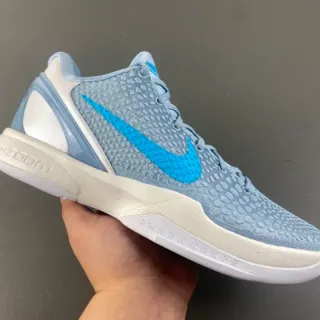 Nike 蓝白高帮纹理鹅卵石鞋面篮球鞋