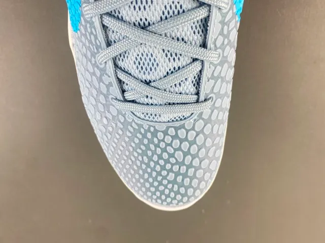 Nike Bleu Blanc Haut Texturé Pebble Upper Chaussures de Basketball 5