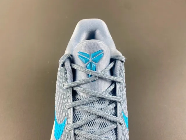 Nike Bleu Blanc Haut Texturé Pebble Upper Chaussures de Basketball 6