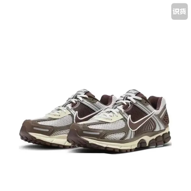 Nike Tênis de corrida marrom bege com camada sintética estilo cage superior de malha aberta 4