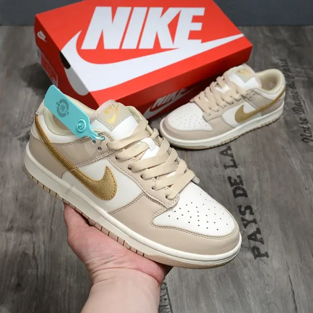 Nike Dunk Low Beige Dourado Toe Perfurado Tênis Lifestyle 2