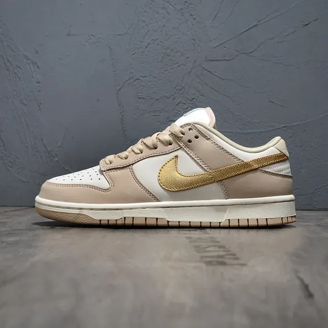 Nike Dunk Low Beige Dourado Toe Perfurado Tênis Lifestyle 7
