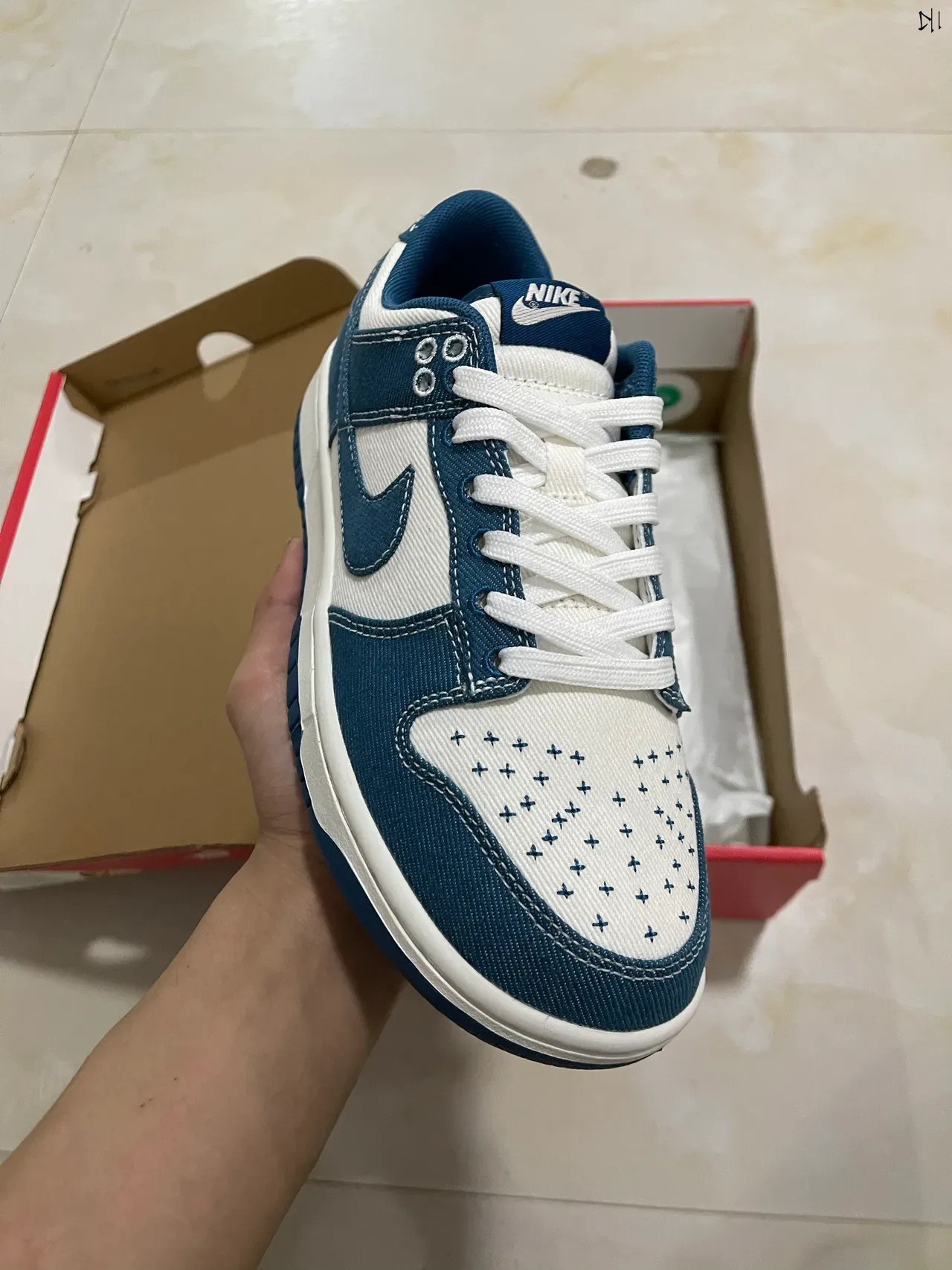 Sneakers Nike Dunk Low Denim Navy et White Lifestyle 2