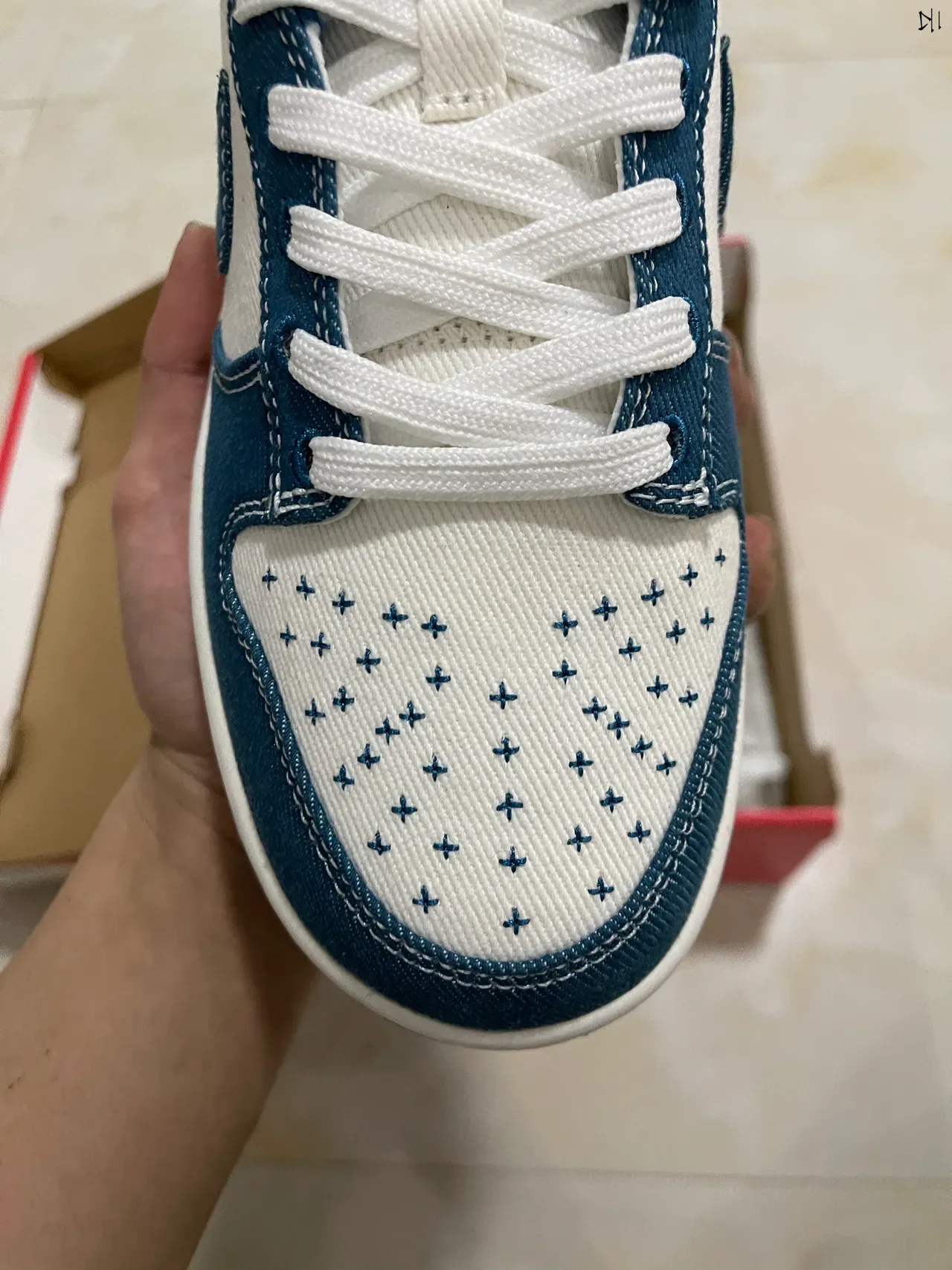 Sneakers Nike Dunk Low Denim Navy et White Lifestyle 3