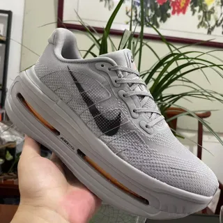 Nike ग्रे काला इंजीनियर मेश अपर दृश्य Air Zoom यूनिट रनिंग शूज