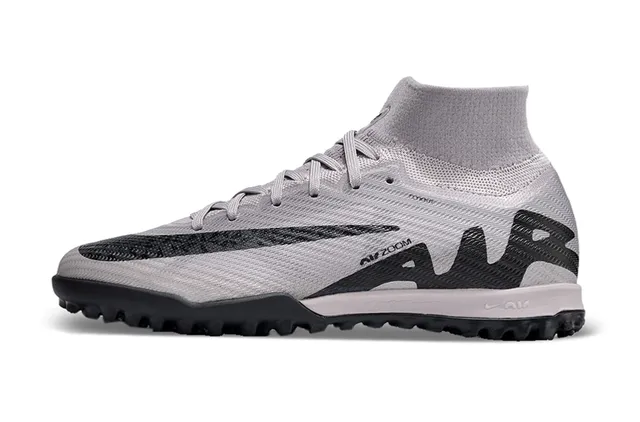 Nike Zapatillas de fútbol turf con upper de calcetín de tejido gris y negro con ondulaciones sintéticas 6