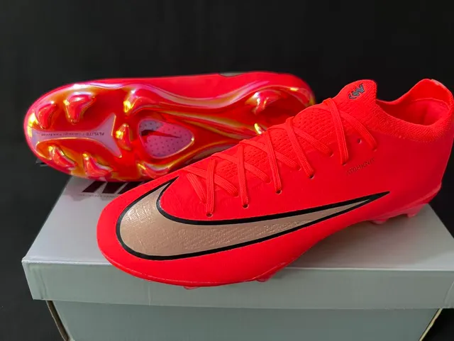 Nike Mercurial Vapor Atomknit Zapatos de fútbol Rojo Iridiscente Firm-Ground 9