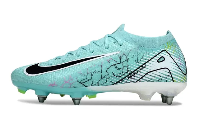 Nike Mercurial Vapor Chaussures de football bleu vert en maille avec overlay d'art linéaire graphique pour surface ferme 7