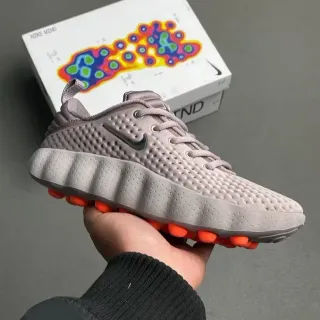 Nike Mind 002 Cinza e Laranja Tênis Lifestyle
