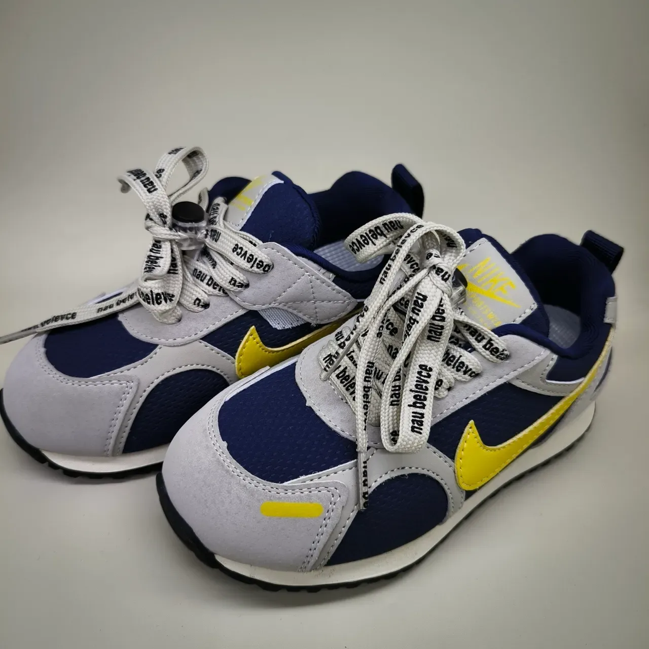 Nike Navy Yellow Retro-Inspired Low-Top Sneakers 4