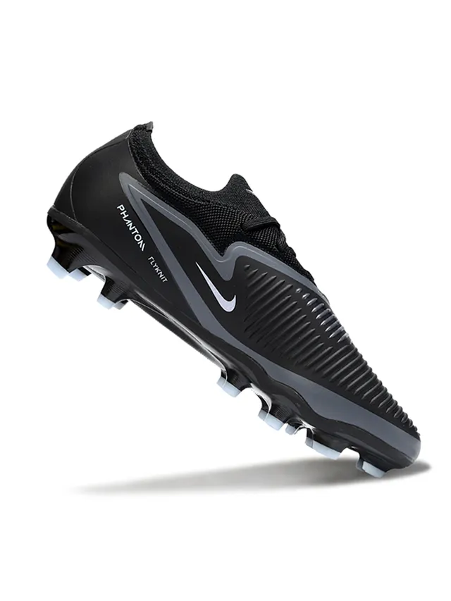 Nike Phantom GT Noir et Bleu Clair Chaussures de football pour terrain ferme 2