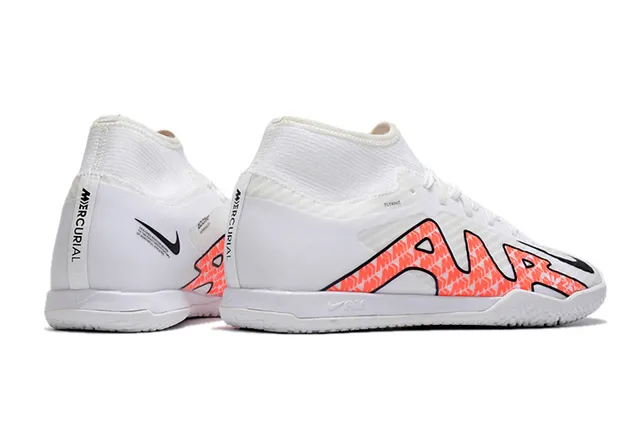Nike Phantom GT इनडोर सोना गुलाबी धातु चांदी ऊपरी सॉक-फिट कॉलर इनडोर सॉकर जूते 18