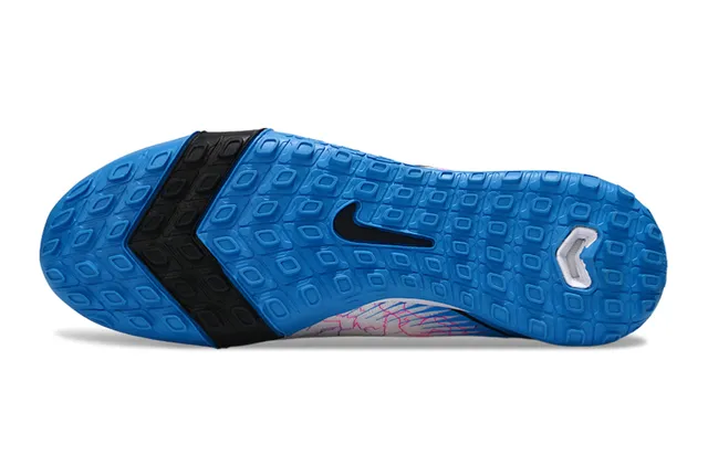 Nike Phantom GT White Blue Knit Upper Graphic-Print Side Panel Turf Soccer Shoes 6