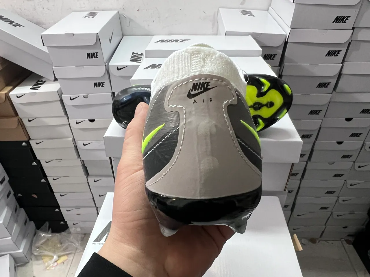 Nike Phantom GT Branco Cinza Baixo Corte Amarração Campo Firme Sapatos de Futebol 6