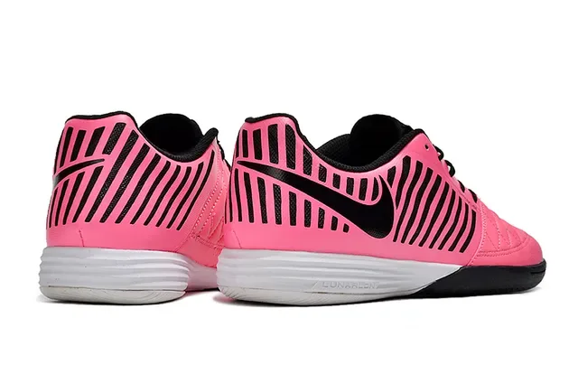 Nike Rose Noir Capuchon matelassé Jaula verticale Superposition de rayures Chaussures de football indoor 5