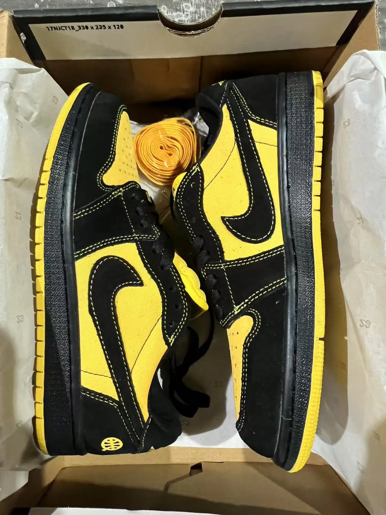 Nike SB Dunk Low Black Yellow Skateboard Shoes 9