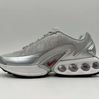 Nike فضي احمر معدني محبك علوي موجي الشكل قفص اصطناعي احذية نمط حياة