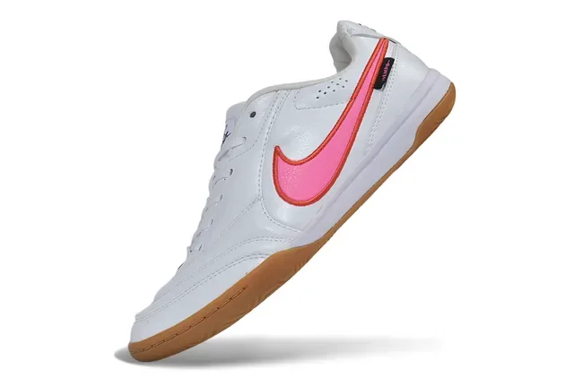 Nike Tiempo Branco Rosa Couro Superior Silhueta Baixa Tênis de Futebol Indoor 3