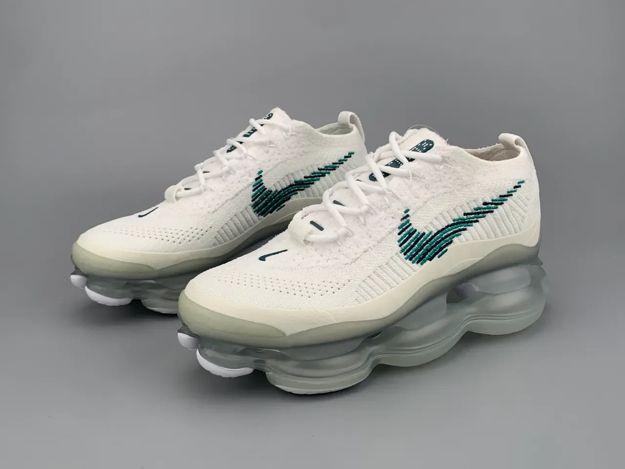 Nike Blanc Bleu Flyknit Upper Unité d'Air Visible Plein Longueur Lifestyle Sneakers 14