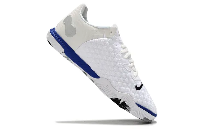 Nike White Blue Knit Upper Bold Black Swoosh Overlay Sneakers 2