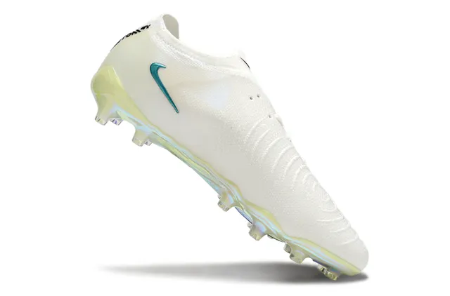 Nike Blanc Bleu Coupe Basse Tricot Supérieur Iridescent Facetté Swoosh Sol Ferme Chaussures de Football 2