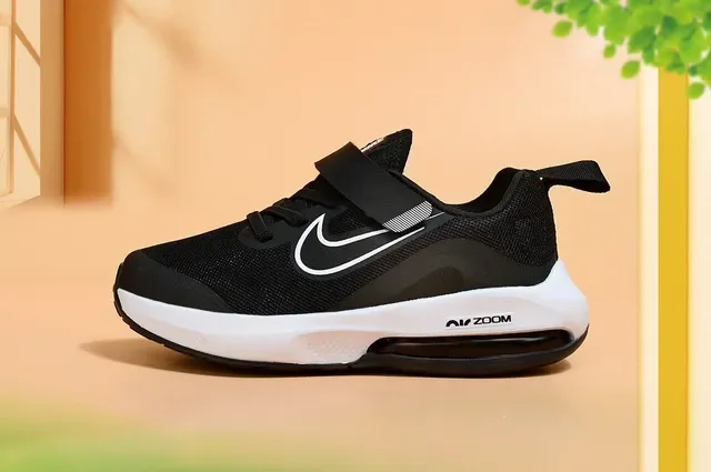 Nike White Blue Low-Top Mesh Upper Lifestyle Sneakers 8