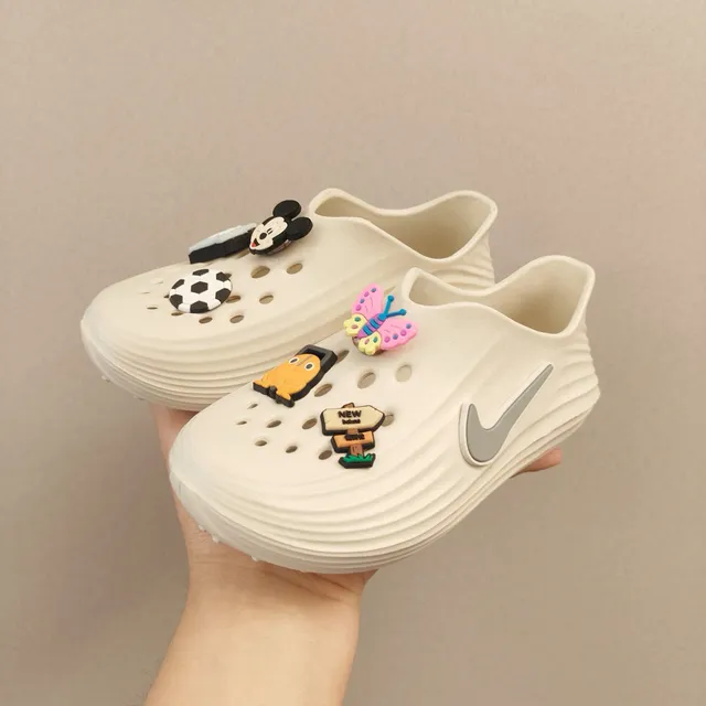 Nike zueco blanco gris espuma moldeada superior perforada 23