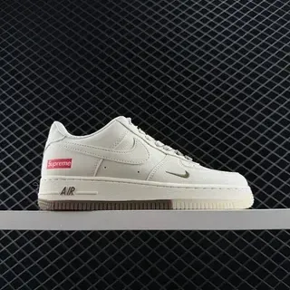 Nike x Supreme Air Force 1 Off-White Brown حذاء أسلوب حياة