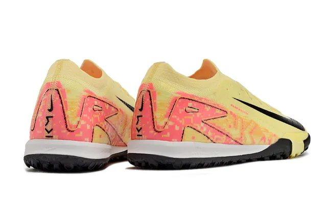 Nike Amarillo Rosa Flyknit Upper Pixelated Graphic Overlay Turf Zapatos de fútbol 5