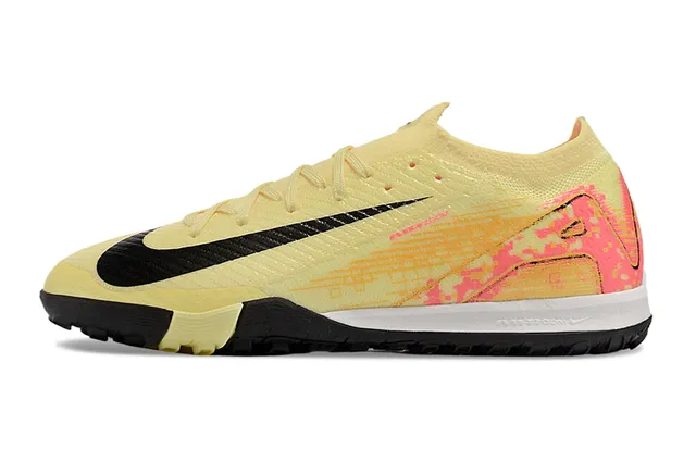 Nike Amarillo Rosa Flyknit Upper Pixelated Graphic Overlay Turf Zapatos de fútbol 7