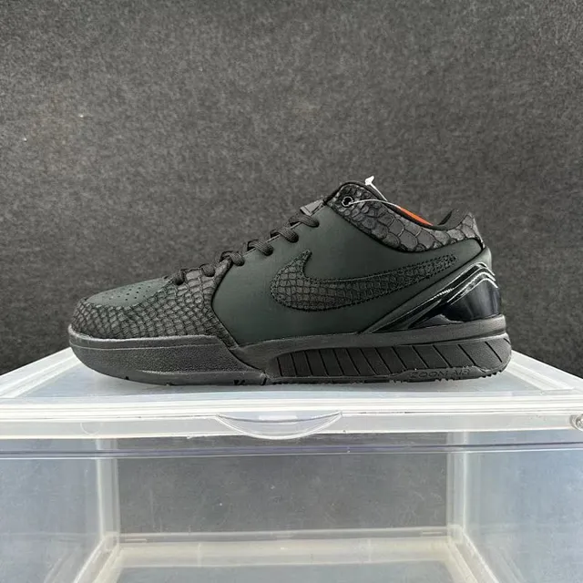 Nike Zoom Kobe IV Black Snake-Embossed أحذية كرة السلة 2