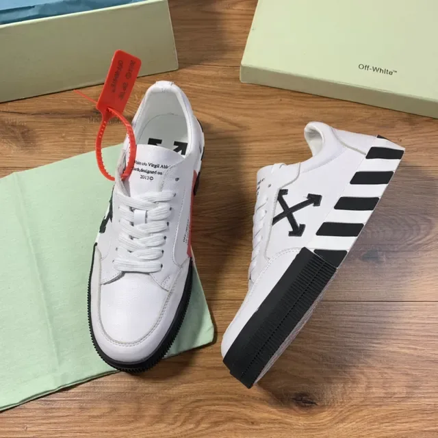 Off-White Black Low-Top Leather Upper Lifestyle Sneakers 6